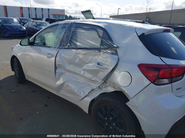 3KPA25AB5JE019938 KIA RIO LX/S