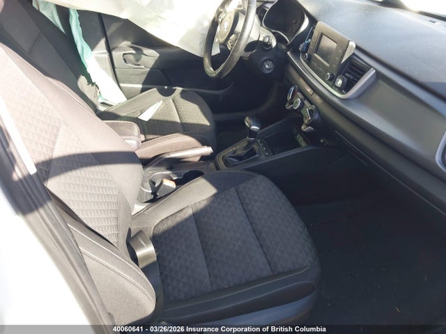 3KPA25AB5JE019938 KIA RIO LX/S