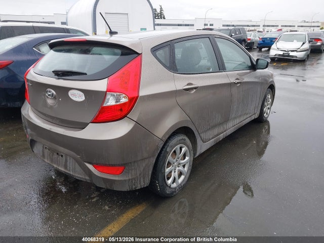 2013 Hyundai Accent Gls/gs მანქანა იყიდება აუქციონზე, vin: KMHCT5AE4DU109129, აუქციონის ნომერი: 40068319