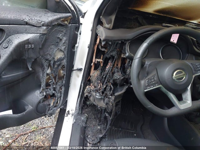 5N1AT2MV4HC742422 Nissan Rogue Sv/sl