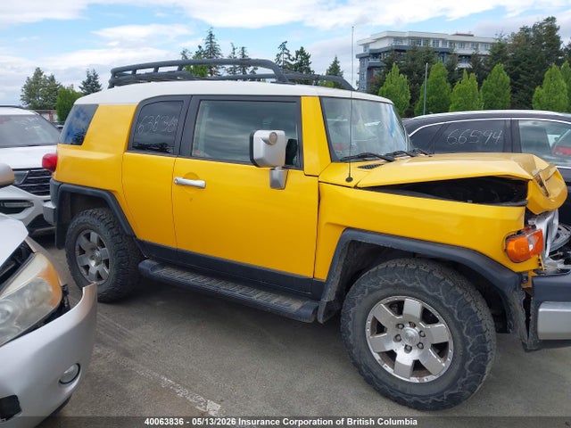 40063836 :رقم المزاد ، JTEBU11F470055854 vin ، 2007 Toyota Fj Cruiser مزاد بيع