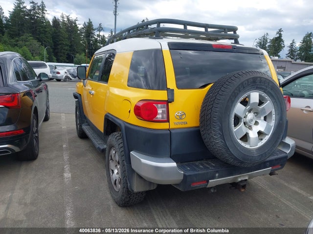 40063836 :رقم المزاد ، JTEBU11F470055854 vin ، 2007 Toyota Fj Cruiser مزاد بيع