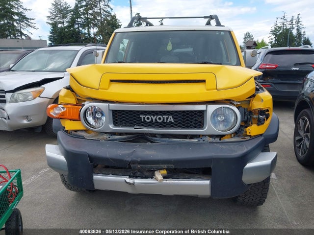40063836 :رقم المزاد ، JTEBU11F470055854 vin ، 2007 Toyota Fj Cruiser مزاد بيع