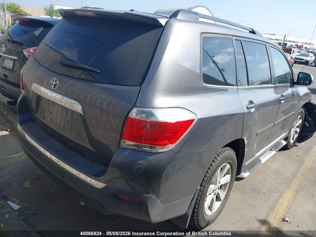 40066924 :رقم المزاد ، 5TDZA3EH8DS046425 vin ، 2013 Toyota Highlander Plus مزاد بيع