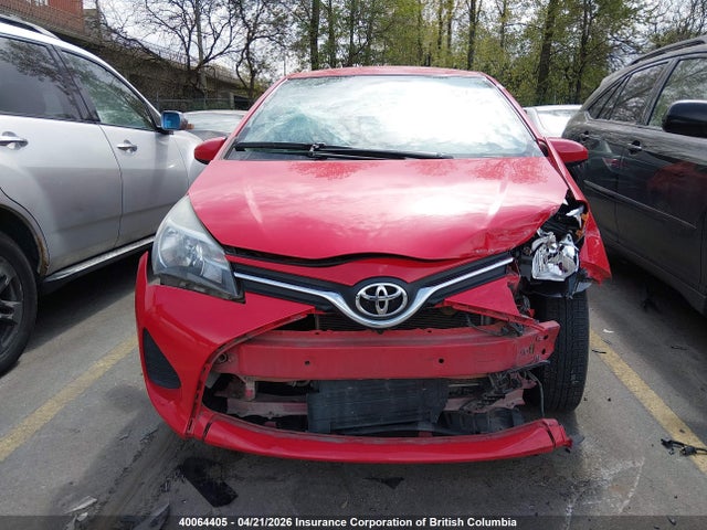 40064405 :رقم المزاد ، VNKKTUD3XFA027552 vin ، 2015 Toyota Yaris مزاد بيع