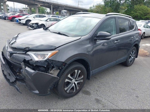 2T3BFREV0GW419598 Toyota RAV4 LE