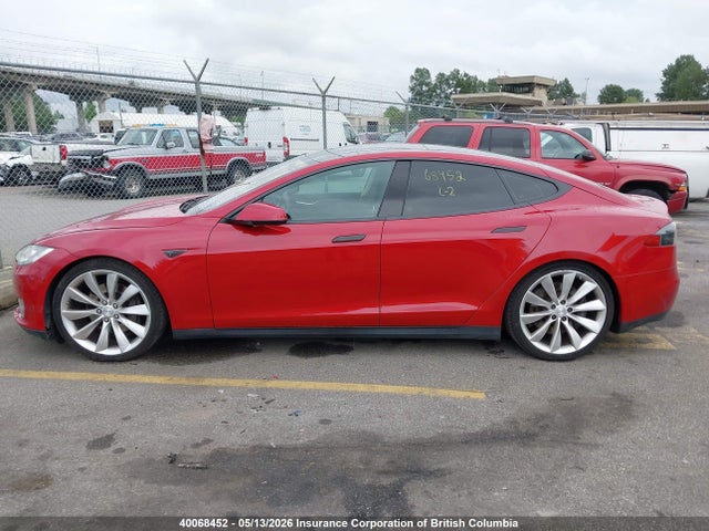 2014 Tesla Model S მანქანა იყიდება აუქციონზე, vin: 5YJSA1H15EFP52763, აუქციონის ნომერი: 40068452