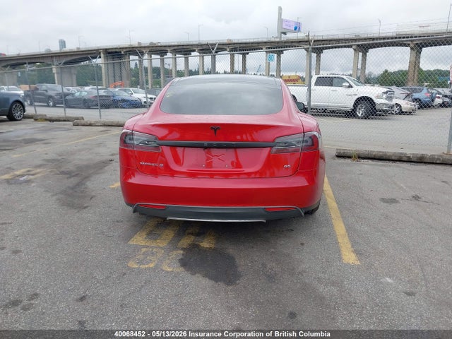 2014 Tesla Model S მანქანა იყიდება აუქციონზე, vin: 5YJSA1H15EFP52763, აუქციონის ნომერი: 40068452