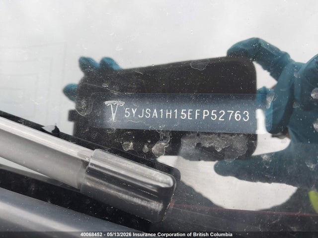 2014 Tesla Model S მანქანა იყიდება აუქციონზე, vin: 5YJSA1H15EFP52763, აუქციონის ნომერი: 40068452