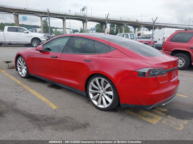 2014 Tesla Model S მანქანა იყიდება აუქციონზე, vin: 5YJSA1H15EFP52763, აუქციონის ნომერი: 40068452