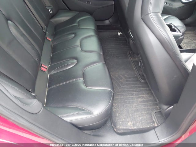 2014 Tesla Model S მანქანა იყიდება აუქციონზე, vin: 5YJSA1H15EFP52763, აუქციონის ნომერი: 40068452