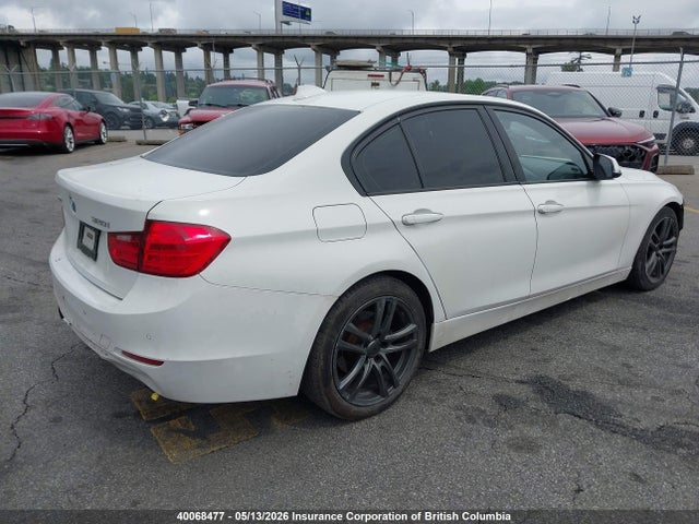 2013 Bmw 320i მანქანა იყიდება აუქციონზე, vin: WBA3C3C50DF980956, აუქციონის ნომერი: 40068477