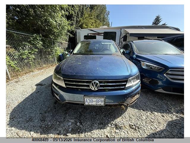 3VV0B7AX8JM038851 Volkswagen Tiguan Trendline