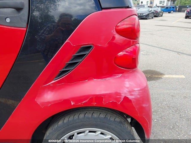 40068541 :رقم المزاد ، WMEEJ3BA3AK384227 vin ، 2010 Smart Fortwo Pure/passion مزاد بيع