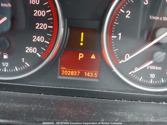 40068544 :رقم المزاد ، WBAUU3C51BA542412 vin ، 2011 Bmw 328i مزاد بيع