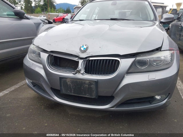 40068544 :رقم المزاد ، WBAUU3C51BA542412 vin ، 2011 Bmw 328i مزاد بيع
