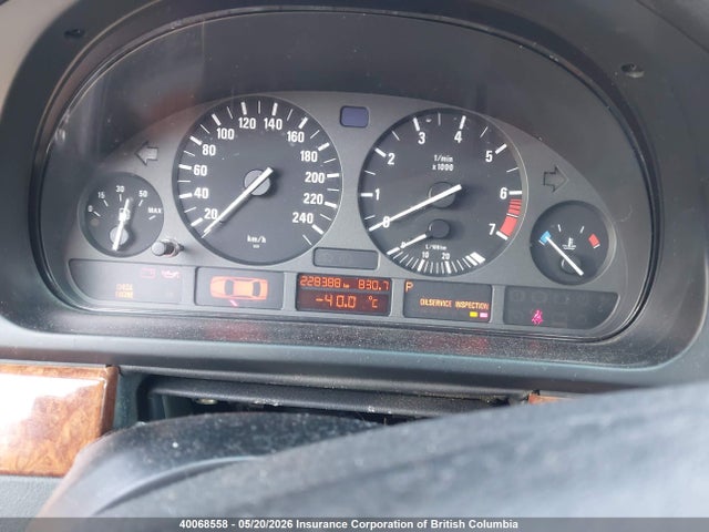 1998 Bmw 528i მანქანა იყიდება აუქციონზე, vin: WBADD6321WBW38449, აუქციონის ნომერი: 40068558