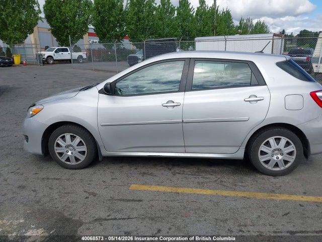 40068573 :رقم المزاد ، 2T1KU4EE4CC836851 vin ، 2012 Toyota Matrix مزاد بيع