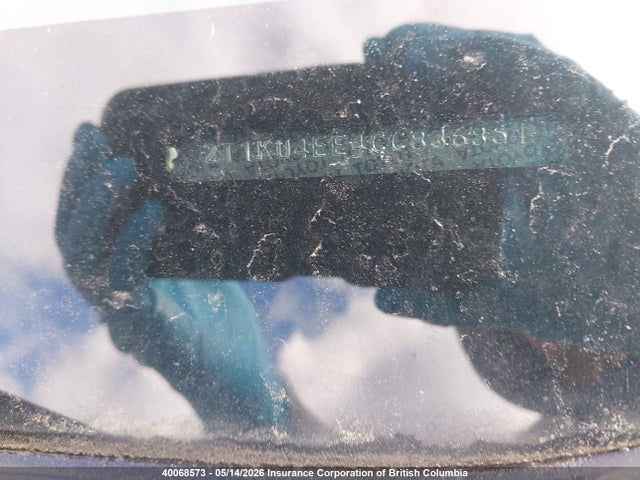 40068573 :رقم المزاد ، 2T1KU4EE4CC836851 vin ، 2012 Toyota Matrix مزاد بيع