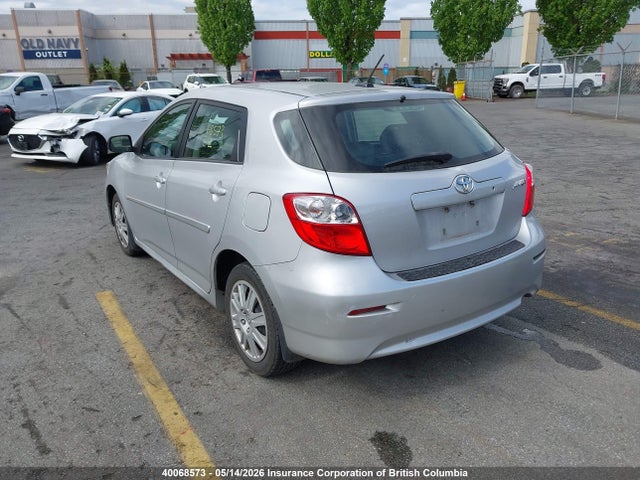 40068573 :رقم المزاد ، 2T1KU4EE4CC836851 vin ، 2012 Toyota Matrix مزاد بيع