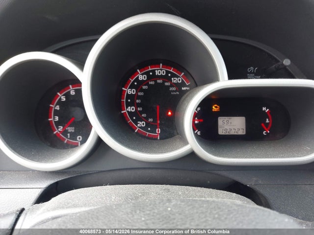 40068573 :رقم المزاد ، 2T1KU4EE4CC836851 vin ، 2012 Toyota Matrix مزاد بيع