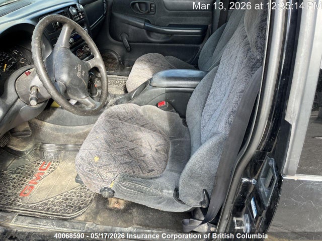 40068590 :رقم المزاد ، 1GTCS1947Y8152177 vin ، 2000 Gmc Sonoma مزاد بيع