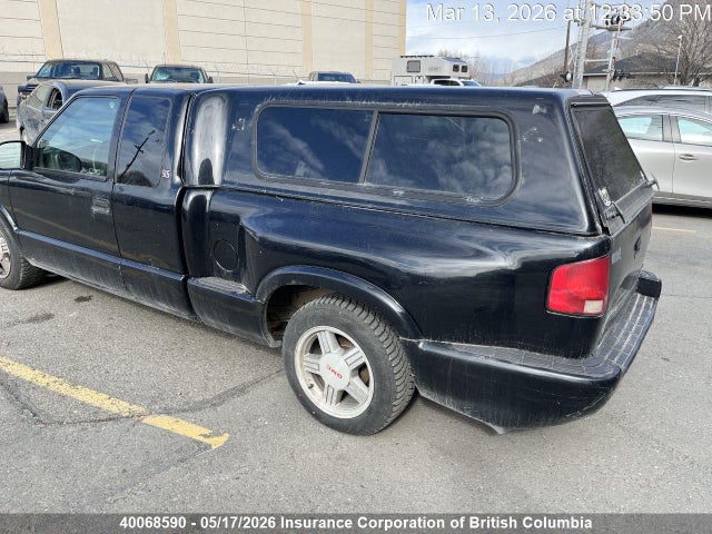 40068590 :رقم المزاد ، 1GTCS1947Y8152177 vin ، 2000 Gmc Sonoma مزاد بيع