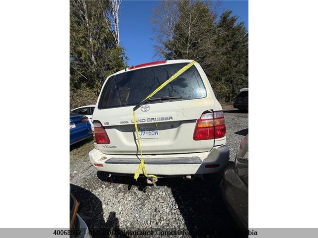 40068592 :رقم المزاد ، UZJ1000096587 vin ، 1999 Toyota Landcruiser S/w مزاد بيع