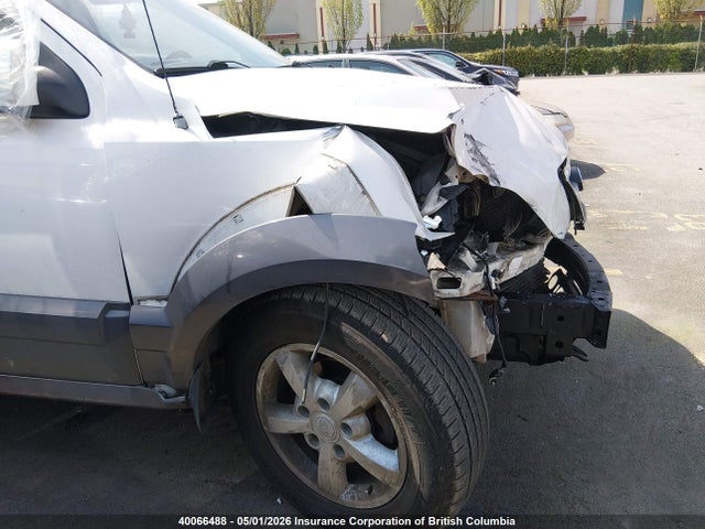 40066488 :رقم المزاد ، KNDJC733255389003 vin ، 2005 Kia Sorento Ex/lx مزاد بيع