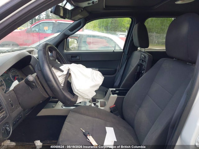 Продажа на аукционе авто 2011 Ford Escape Xlt, vin: 1FMCU9DG8BKA10811, номер лота: 40068624