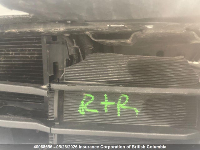 KNDNB5K33T6634375 KIA Carnival Lx/lxs