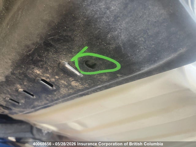 KNDNB5K33T6634375 KIA Carnival Lx/lxs