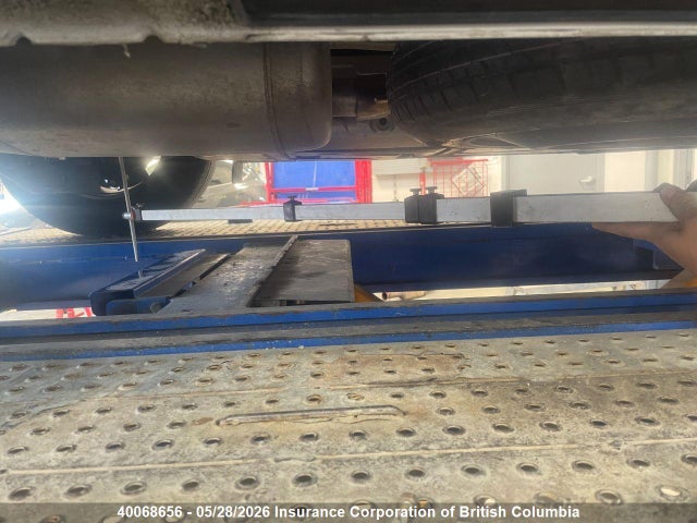 KNDNB5K33T6634375 KIA Carnival Lx/lxs