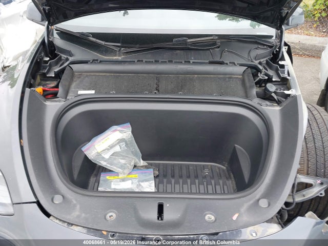 Продажа на аукционе авто 2024 Tesla Model Y, vin: 7SAYGDEE6RF011919, номер лота: 40068661