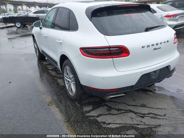Porsche Macan 2017 WP1AA2A56HLB81587 Image 3