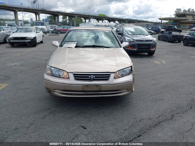 40068711 :رقم المزاد ، JT2BF22K3Y0236423 vin ، 2000 Toyota Camry مزاد بيع