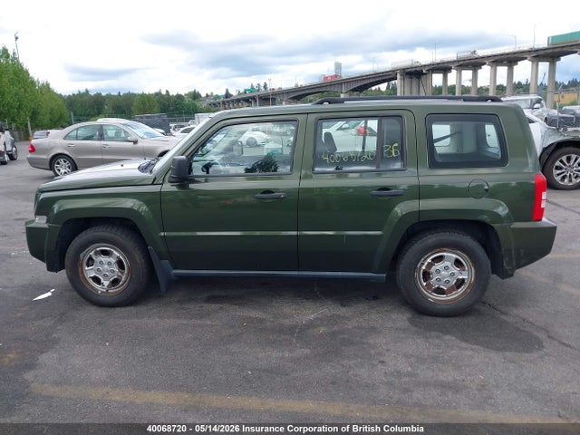 40068720 :رقم المزاد ، 1J8FT28W98D737541 vin ، 2008 Jeep Patriot Sport مزاد بيع