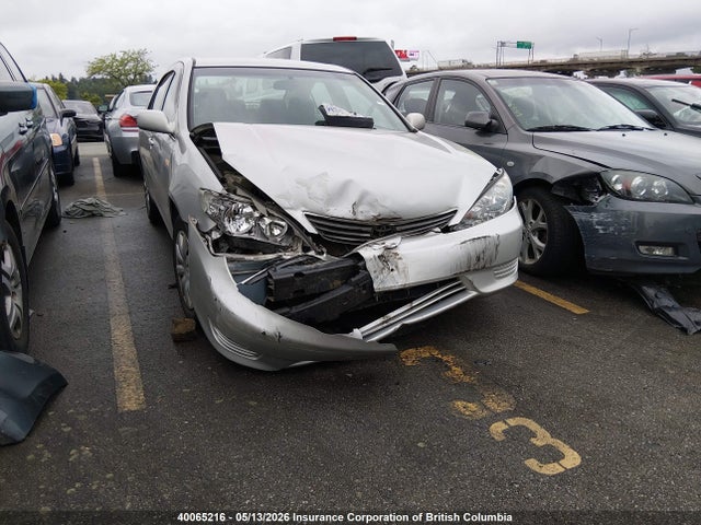 40065216 :رقم المزاد ، 4T1BE32K55U093622 vin ، 2005 Toyota Camry Le/xle/se مزاد بيع