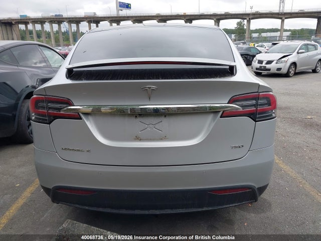 40068736 :رقم المزاد ، 5YJXCDE27HF075511 vin ، 2017 Tesla Model X Awd/standard Range مزاد بيع