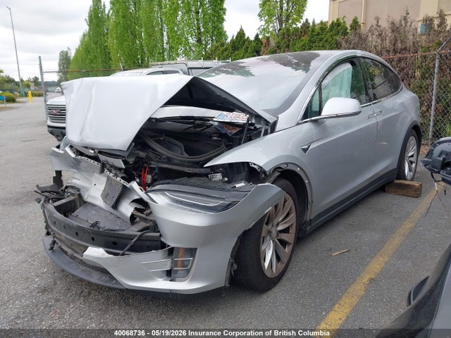 40068736 :رقم المزاد ، 5YJXCDE27HF075511 vin ، 2017 Tesla Model X Awd/standard Range مزاد بيع