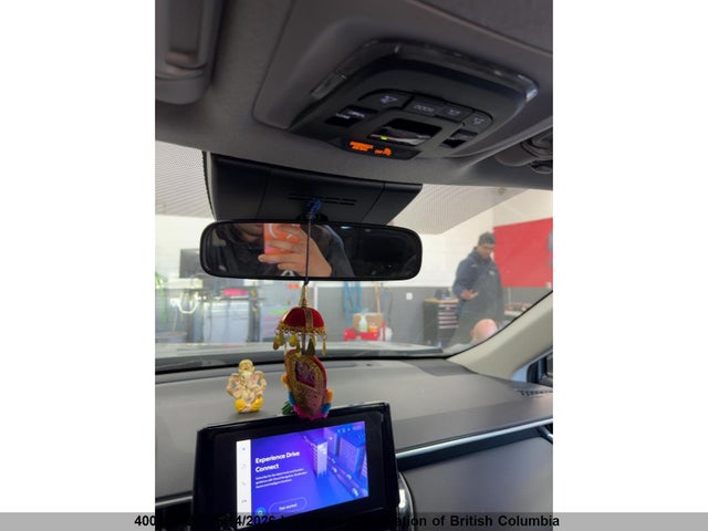40068752 :رقم المزاد ، 7MUBAABG0RV097075 vin ، 2024 Toyota Corolla Cross Le مزاد بيع
