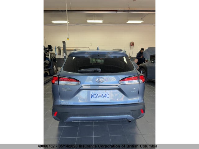 40068752 :رقم المزاد ، 7MUBAABG0RV097075 vin ، 2024 Toyota Corolla Cross Le مزاد بيع
