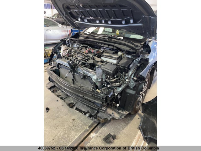 40068752 :رقم المزاد ، 7MUBAABG0RV097075 vin ، 2024 Toyota Corolla Cross Le مزاد بيع