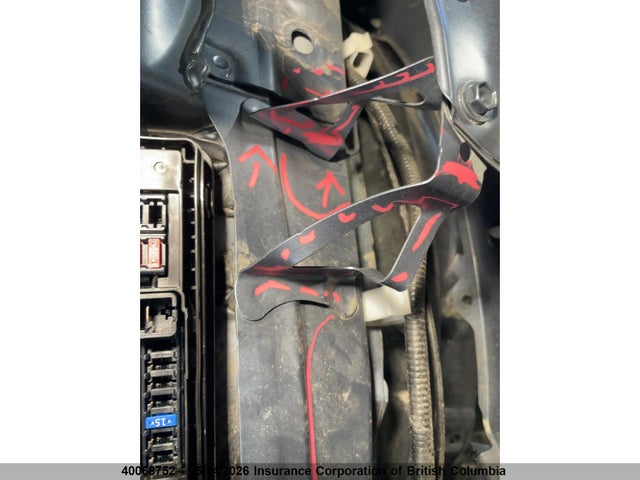 40068752 :رقم المزاد ، 7MUBAABG0RV097075 vin ، 2024 Toyota Corolla Cross Le مزاد بيع