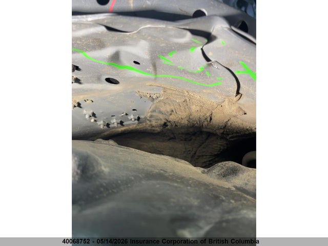 40068752 :رقم المزاد ، 7MUBAABG0RV097075 vin ، 2024 Toyota Corolla Cross Le مزاد بيع