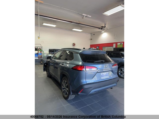 40068752 :رقم المزاد ، 7MUBAABG0RV097075 vin ، 2024 Toyota Corolla Cross Le مزاد بيع