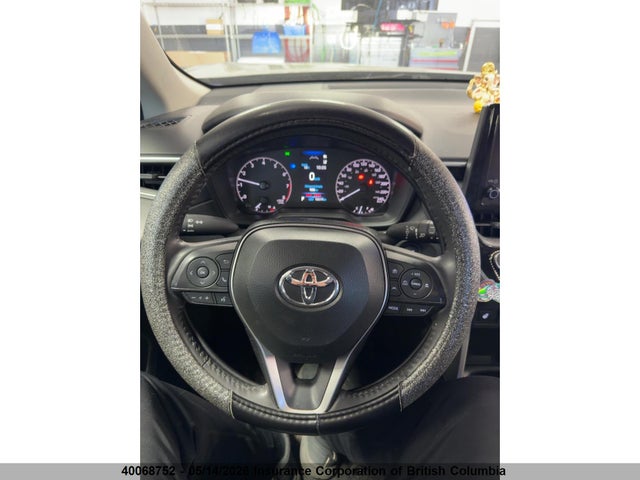 40068752 :رقم المزاد ، 7MUBAABG0RV097075 vin ، 2024 Toyota Corolla Cross Le مزاد بيع