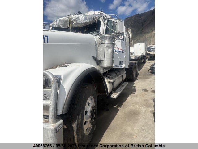 2007 Freightliner Conventional Classic 120 მანქანა იყიდება აუქციონზე, vin: 1FUJF6CK17DX66835, აუქციონის ნომერი: 40068766