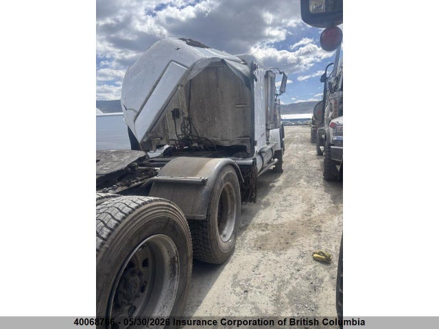 2007 Freightliner Conventional Classic 120 მანქანა იყიდება აუქციონზე, vin: 1FUJF6CK17DX66835, აუქციონის ნომერი: 40068766
