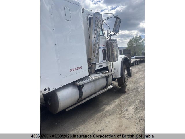 2007 Freightliner Conventional Classic 120 მანქანა იყიდება აუქციონზე, vin: 1FUJF6CK17DX66835, აუქციონის ნომერი: 40068766